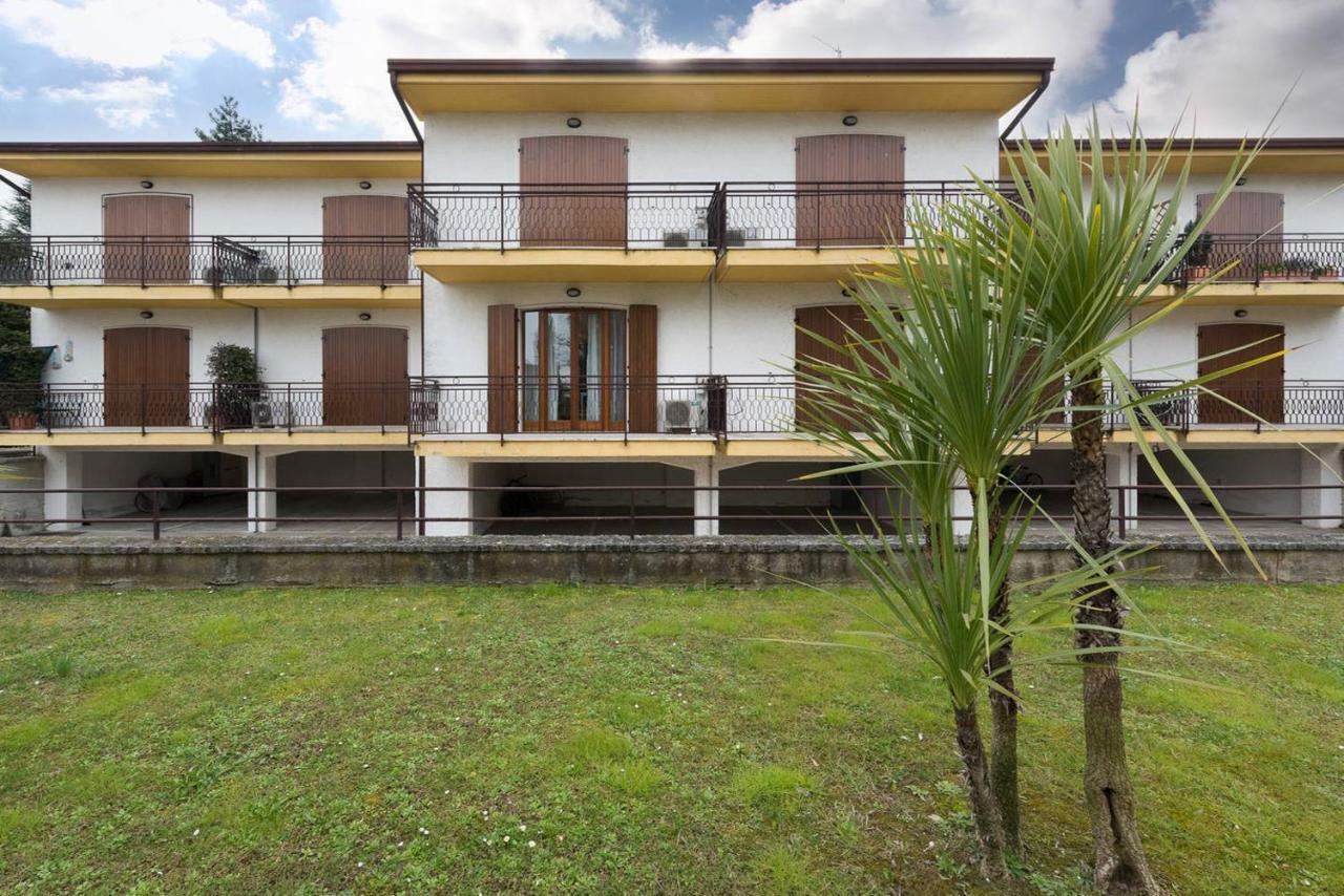 San Benedetto Di Lugana 2 Apartment Peschiera del Garda Luaran gambar