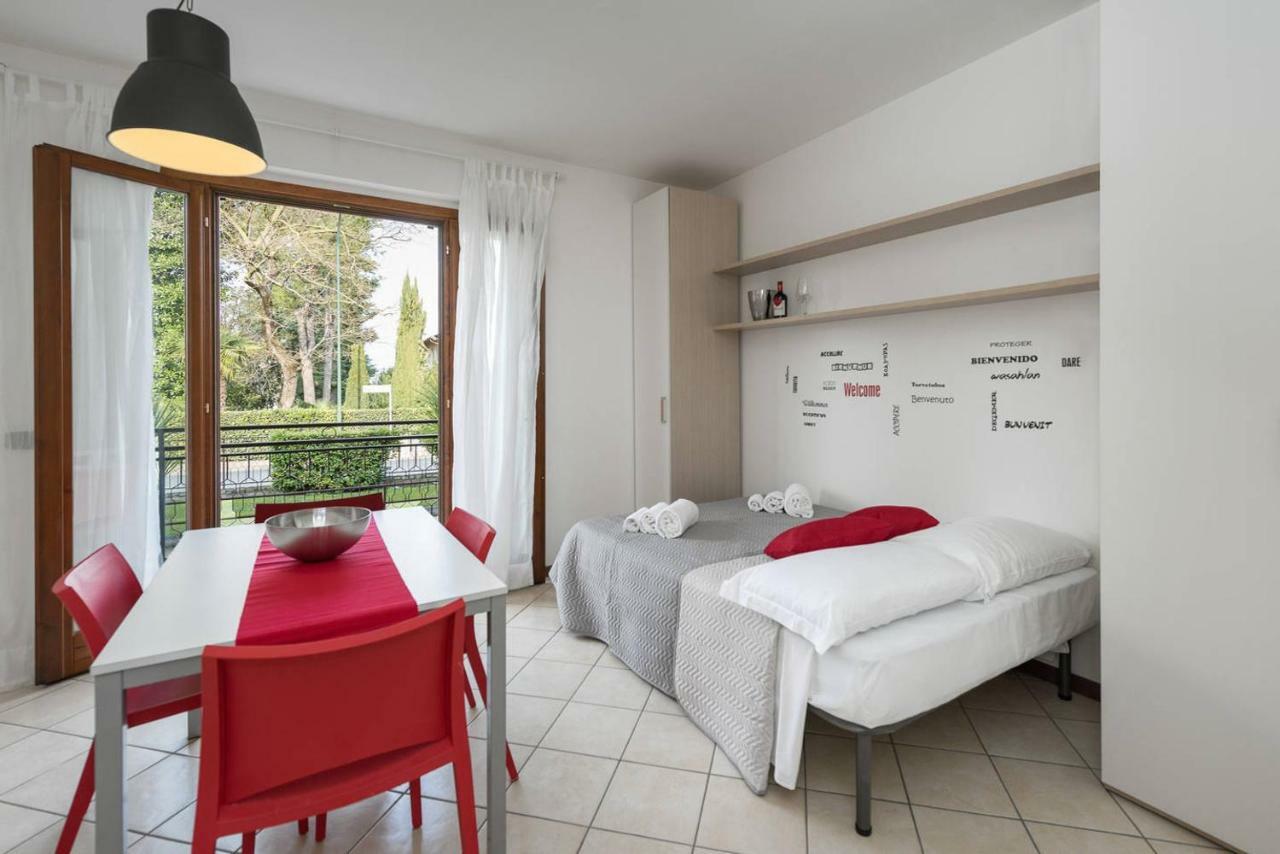 San Benedetto Di Lugana 2 Apartment Peschiera del Garda Luaran gambar